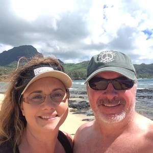 Meet your Posher, Lorese